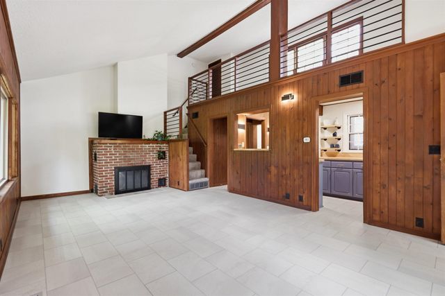 516 Forrest Road, Cedar Falls, IA 50613