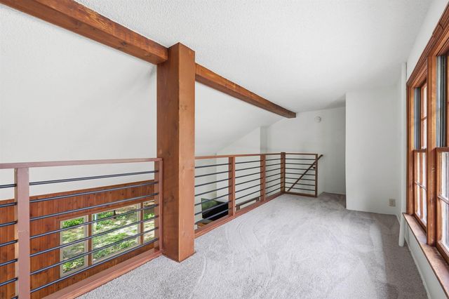 516 Forrest Road, Cedar Falls, IA 50613