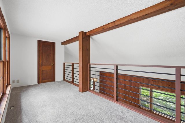 516 Forrest Road, Cedar Falls, IA 50613