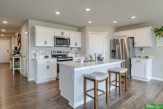 4411 Schilling Drive, Bellevue, NE 68123