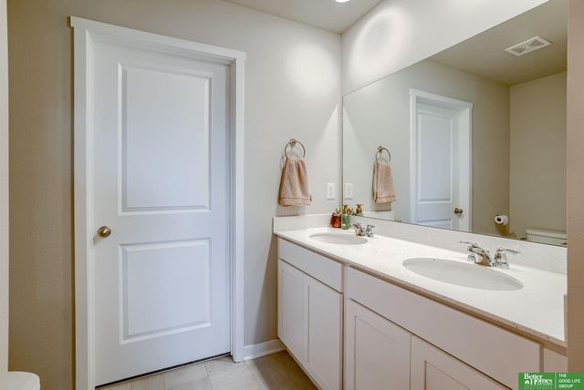 4411 Schilling Drive, Bellevue, NE 68123