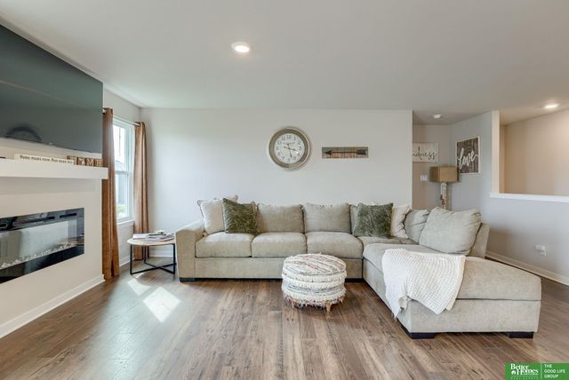 4411 Schilling Drive, Bellevue, NE 68123