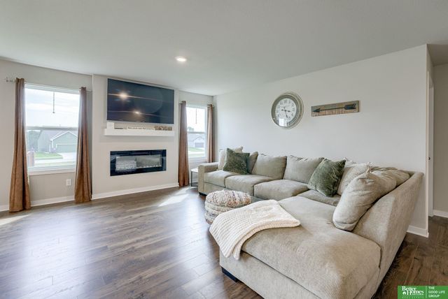 4411 Schilling Drive, Bellevue, NE 68123