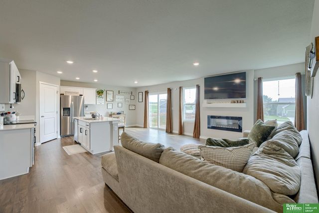 4411 Schilling Drive, Bellevue, NE 68123