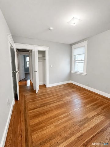 207 Helen Street 2nd Floor, Hamden, CT 06514