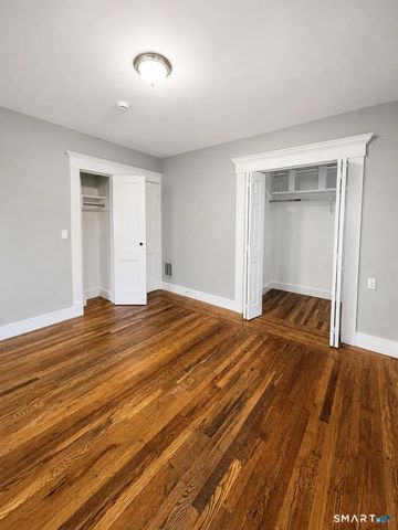 207 Helen Street 2nd Floor, Hamden, CT 06514