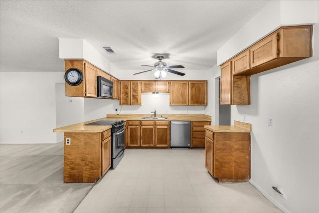 2709 Willow Bend, Bedford, TX 76021