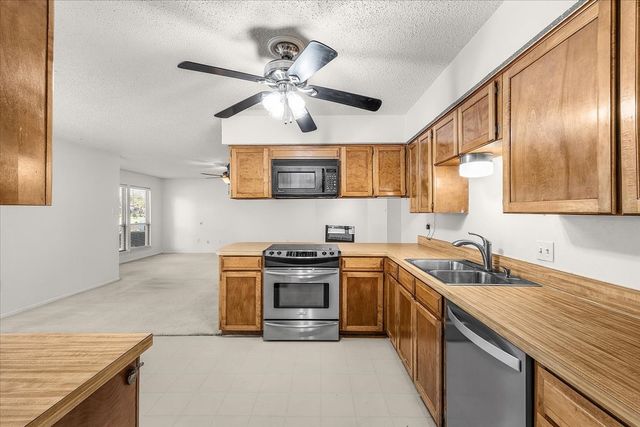 2709 Willow Bend, Bedford, TX 76021