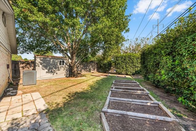 2709 Willow Bend, Bedford, TX 76021