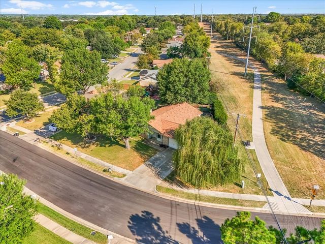 2709 Willow Bend, Bedford, TX 76021