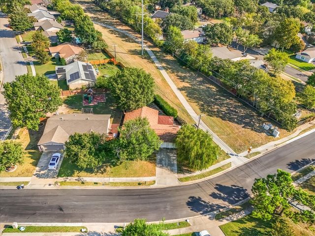 2709 Willow Bend, Bedford, TX 76021