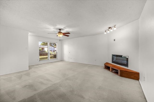 2709 Willow Bend, Bedford, TX 76021