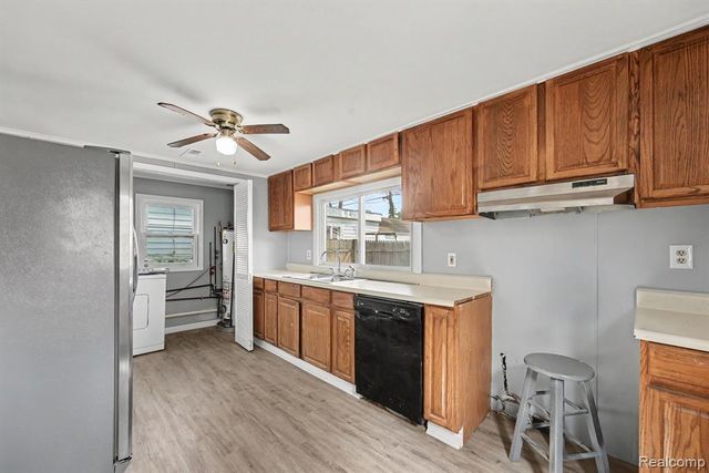 2511 Vanness Street, Port Huron, MI 48060