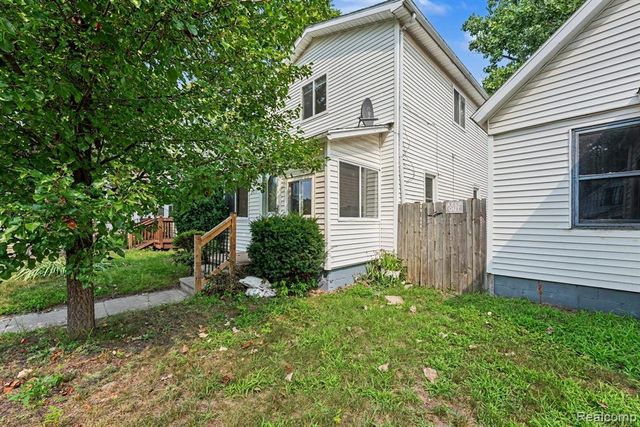 2511 Vanness Street, Port Huron, MI 48060