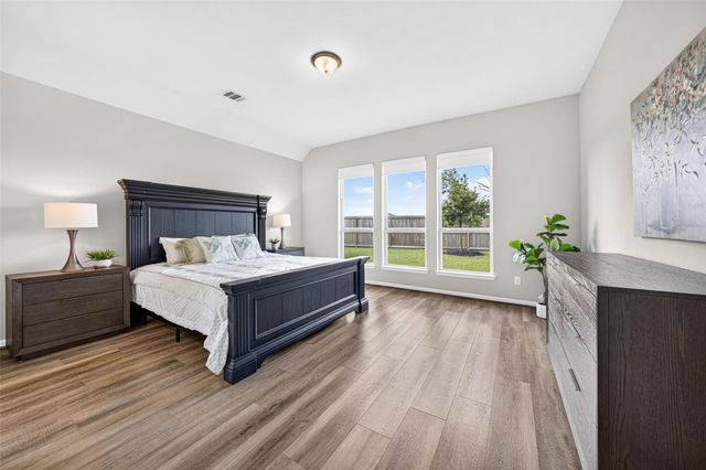5002 Morrison Drive, Manvel, TX 77578