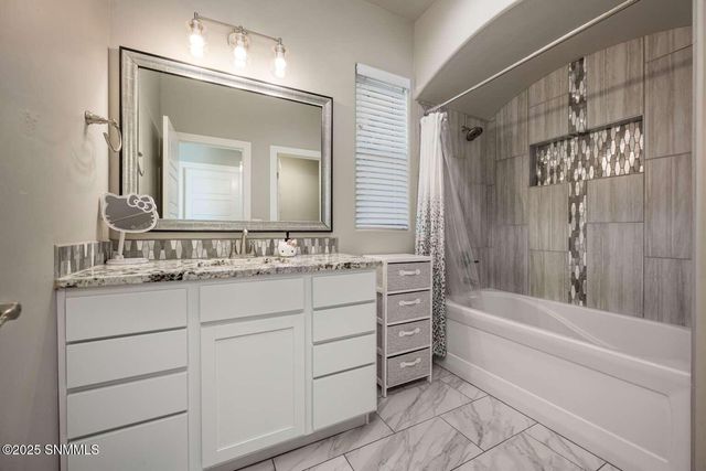 4623 Monument Court, Las Cruces, NM 88011