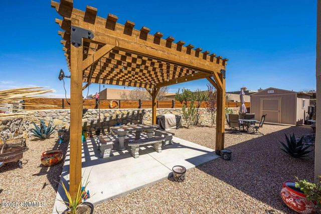 4623 Monument Court, Las Cruces, NM 88011