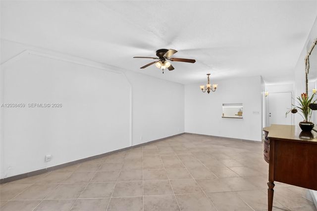 2615 NE 1st Court 303, Boynton Beach, FL 33435