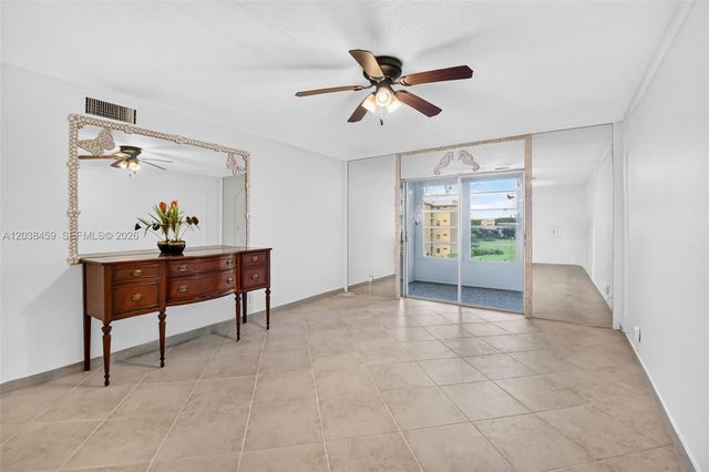2615 NE 1st Court 303, Boynton Beach, FL 33435