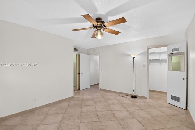 2615 NE 1st Court 303, Boynton Beach, FL 33435