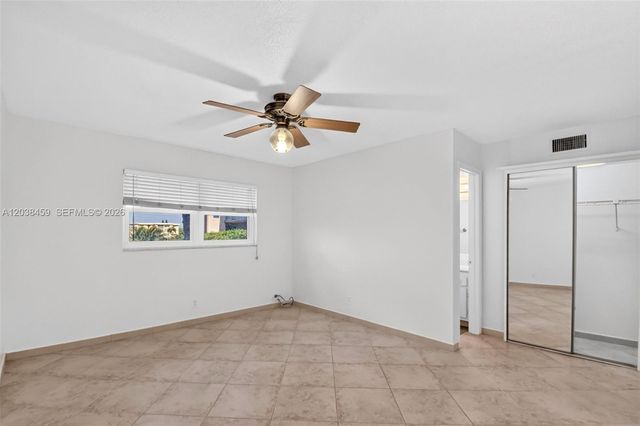 2615 NE 1st Court 303, Boynton Beach, FL 33435