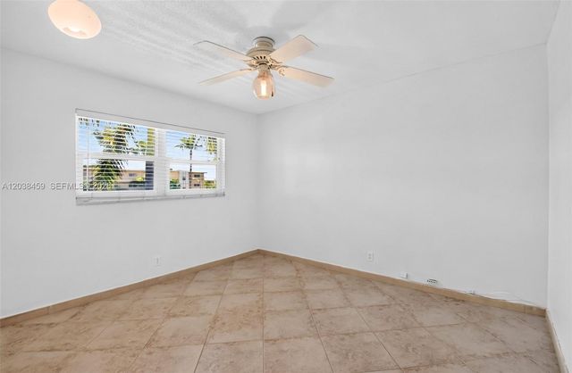 2615 NE 1st Court 303, Boynton Beach, FL 33435