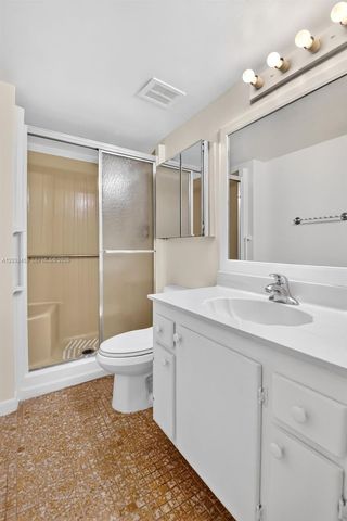 2615 NE 1st Court 303, Boynton Beach, FL 33435