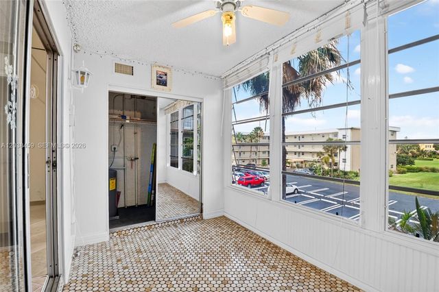2615 NE 1st Court 303, Boynton Beach, FL 33435