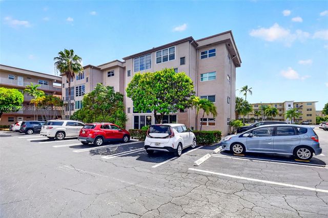 2615 NE 1st Court 303, Boynton Beach, FL 33435