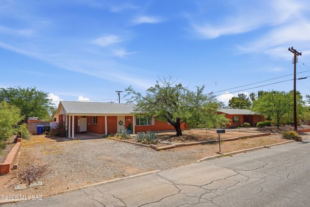 4026 E Alhambra Place, Tucson, AZ 85711