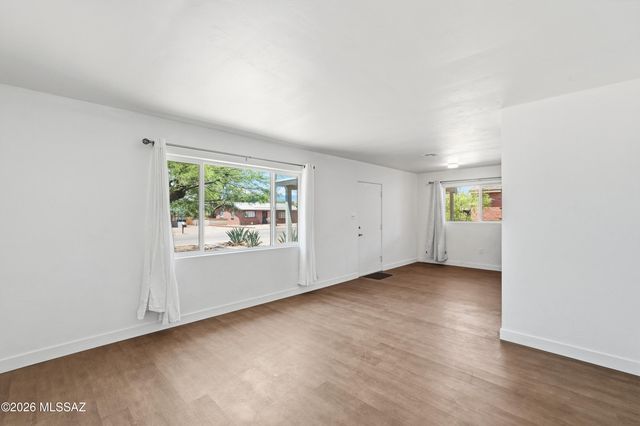 4026 E Alhambra Place, Tucson, AZ 85711