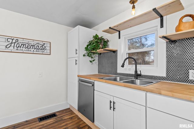 4758 Sturdy Road, Rochester, IL 62563