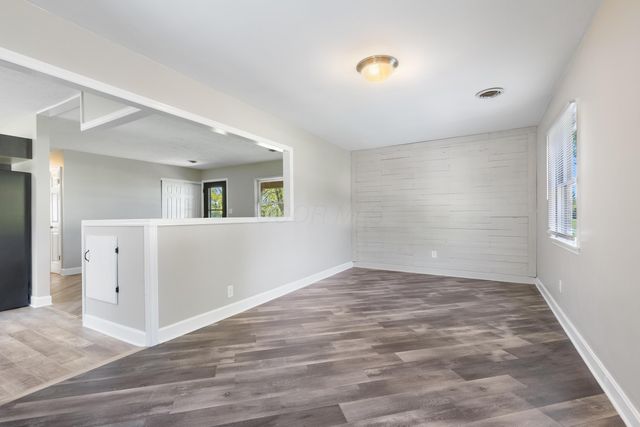 2972 Dixon Road SW, Pataskala, OH 43062