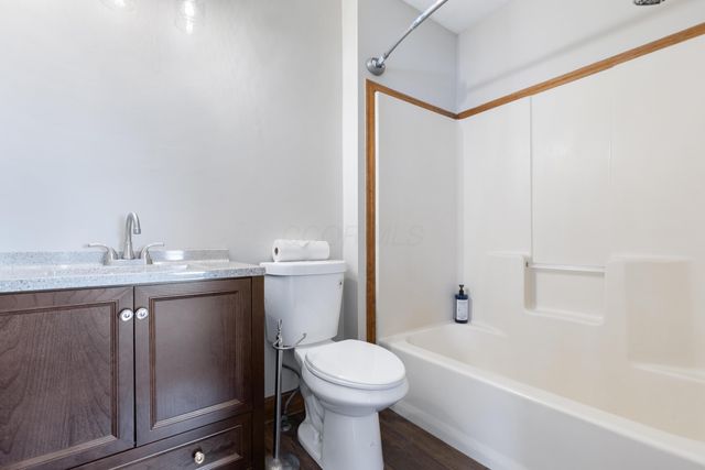 2972 Dixon Road SW, Pataskala, OH 43062