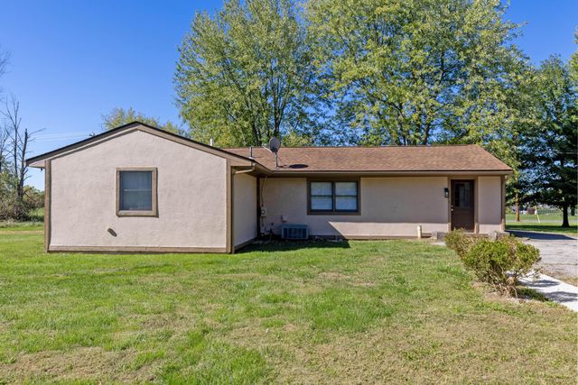 2972 Dixon Road SW, Pataskala, OH 43062