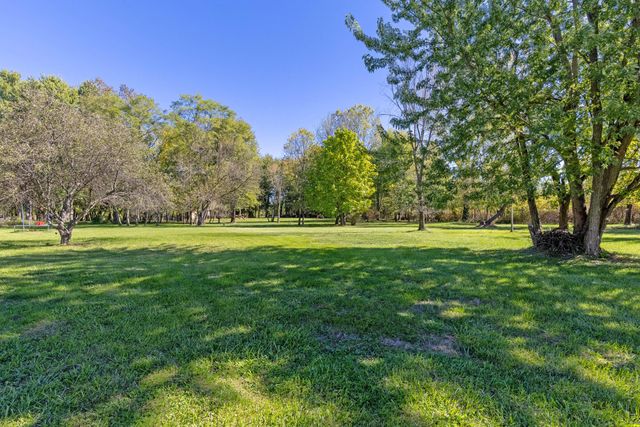 2972 Dixon Road SW, Pataskala, OH 43062