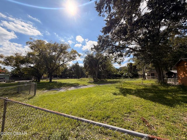 548 3rd Street, Holly Hill, FL 32117