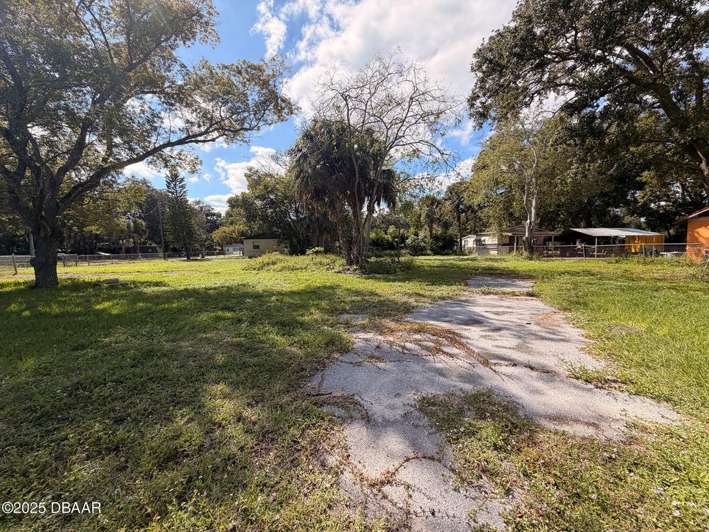 548 3rd Street, Holly Hill, FL 32117