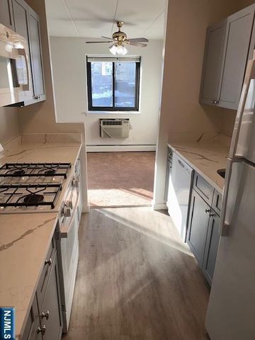 873 Main Street 2E, Hackensack, NJ 07601