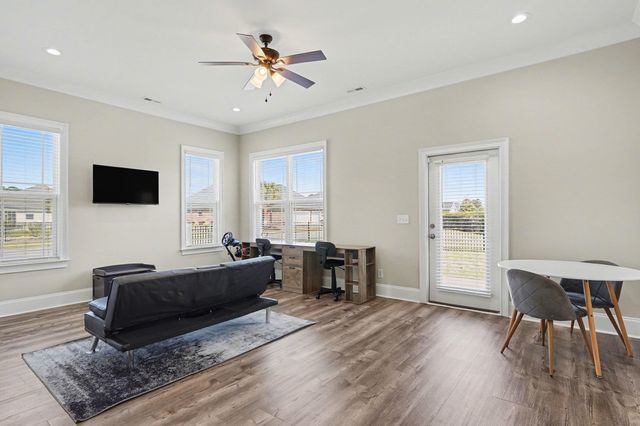 979 Henry James Dr., Myrtle Beach, SC 29579