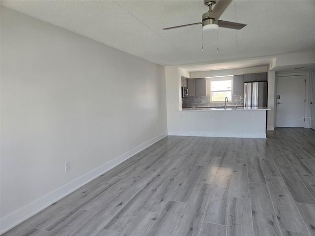 1300 N PORTOFINO DRIVE 406, Sarasota, FL 34242