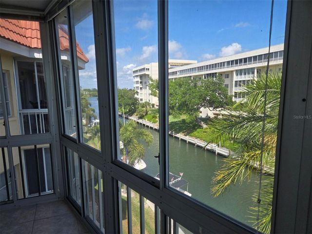1300 N PORTOFINO DRIVE 406, Sarasota, FL 34242