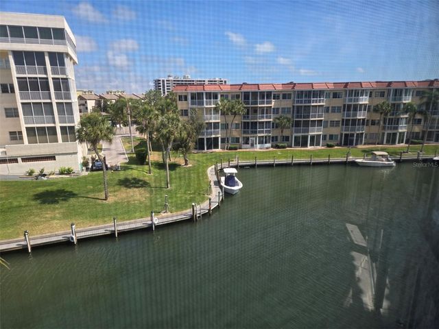 1300 N PORTOFINO DRIVE 406, Sarasota, FL 34242