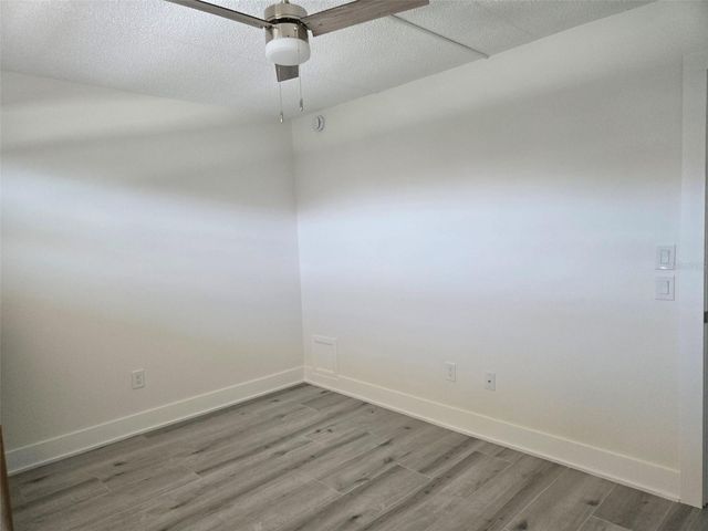 1300 N PORTOFINO DRIVE 406, Sarasota, FL 34242