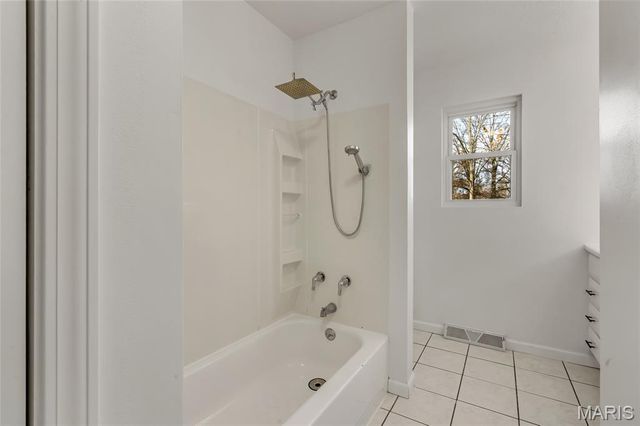 1 Marilyn Court, East Alton, IL 62024