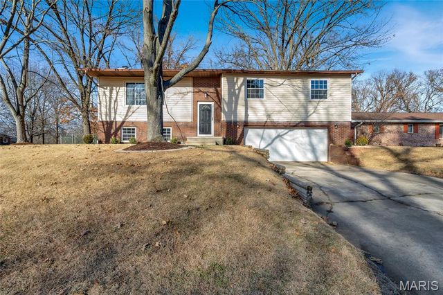 1 Marilyn Court, East Alton, IL 62024