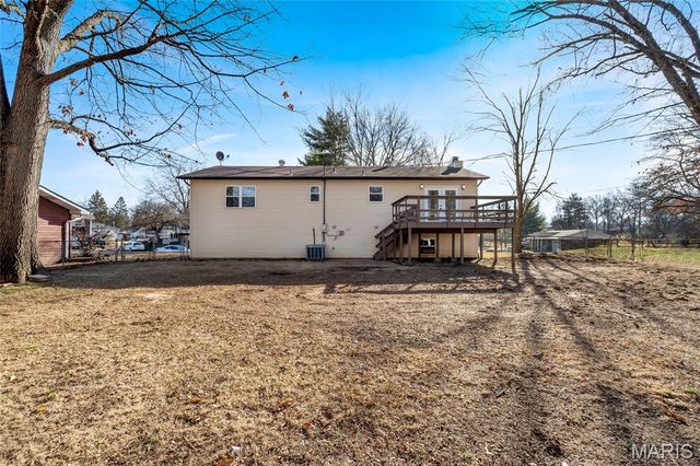 1 Marilyn Court, East Alton, IL 62024