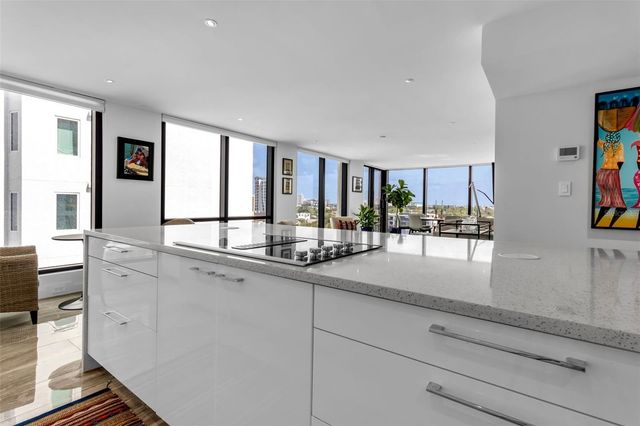 707 S GULFSTREAM AVENUE 802, Sarasota, FL 34236