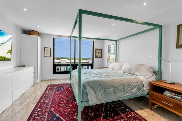 707 S GULFSTREAM AVENUE 802, Sarasota, FL 34236