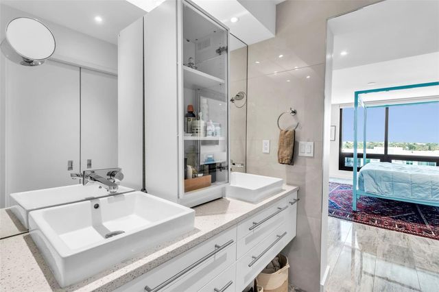 707 S GULFSTREAM AVENUE 802, Sarasota, FL 34236